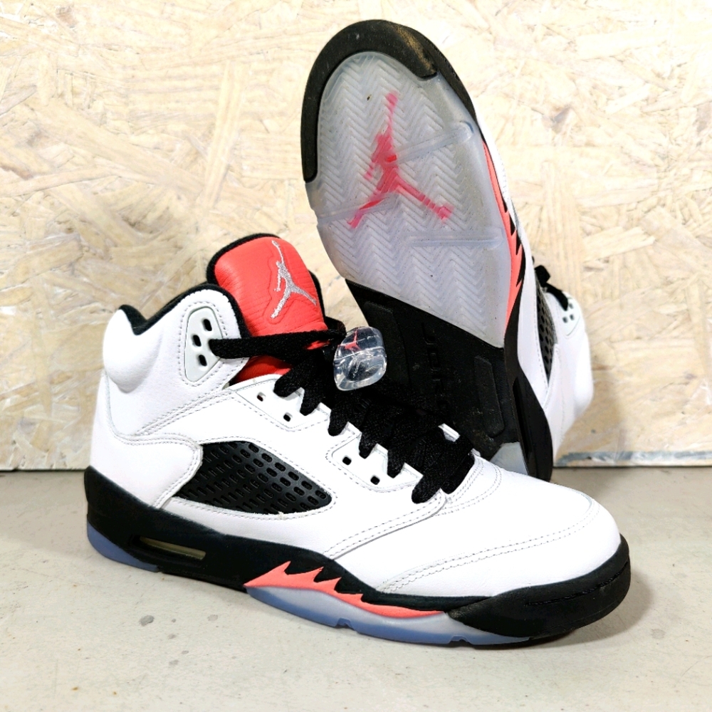 Nike air jordan 5 Sunblush sz 5.5 y